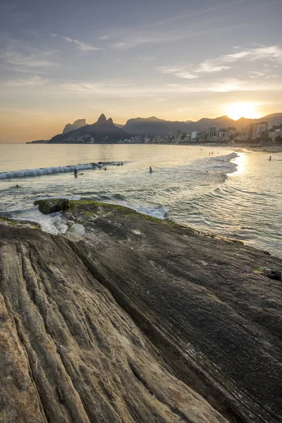 Bela Paisagem Pôr Sol Oceano Atlântico Montanhas Vistas Praia Ipanema — Fotografia de Stock