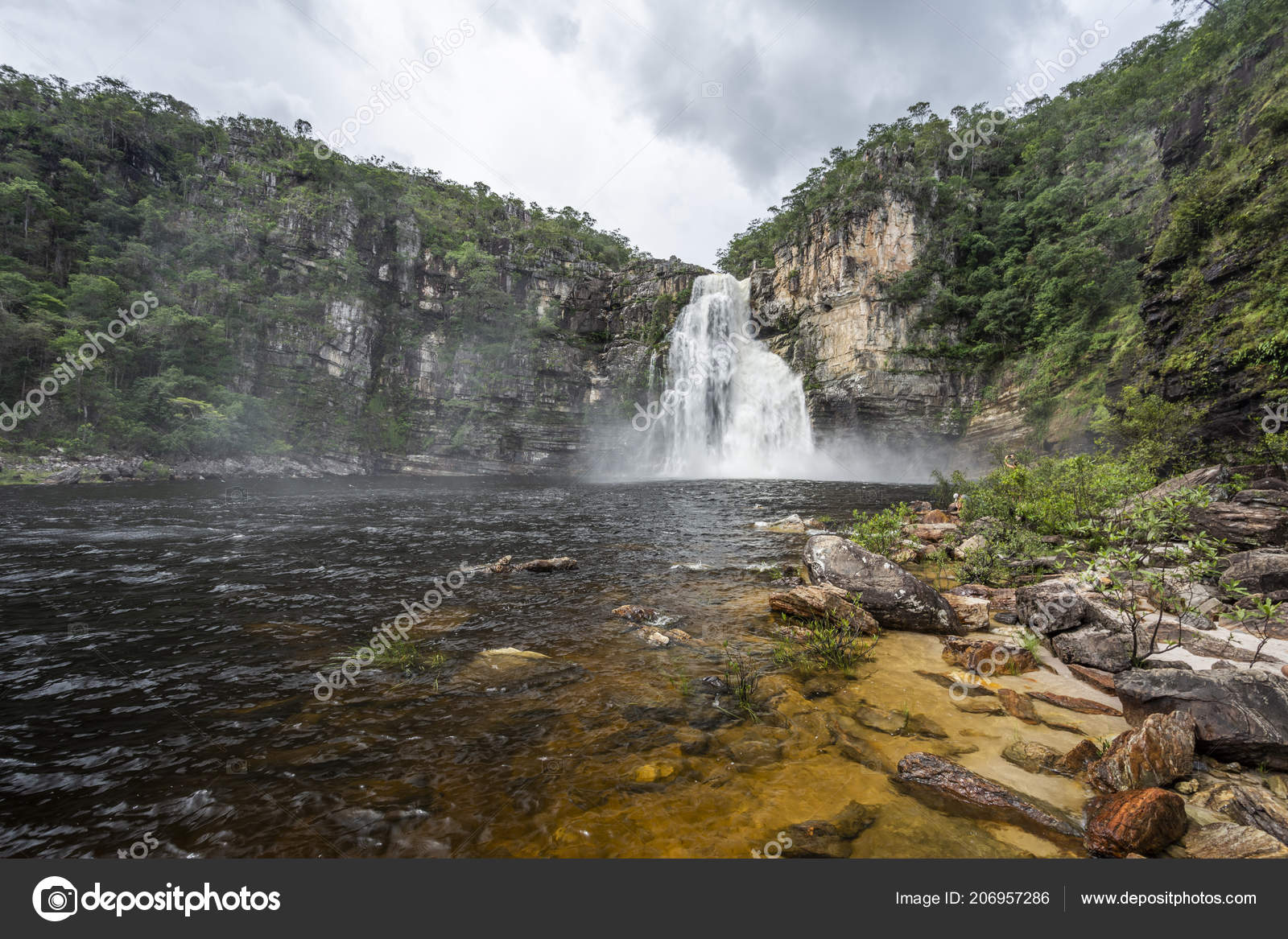 Landscape Big Beautiful Waterfall Nature Chapada Dos Veadeiros Goias Central Stock Photo Image By C Vitormarigo 206957286