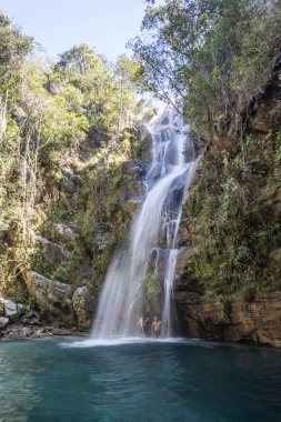 Doğa, çevre Cavalcante, Chapada dos Veadeiros, Goias, merkezi Brezilya berrak mavi su ile güzel Santa Barbara şelale
