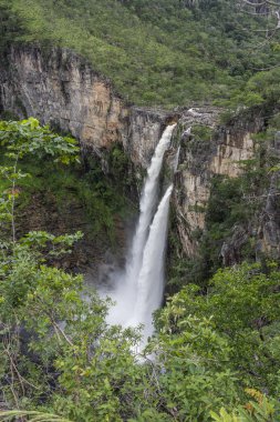 Doğada, Chapada dos Veadeiros, Goias, merkezi Brezilya büyük güzel şelale peyzaj