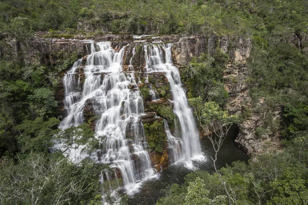 Paisagem Grande Bela Cachoeira Cerrado Natureza Chapada Dos Veadeiros Goiás — Fotografia de Stock