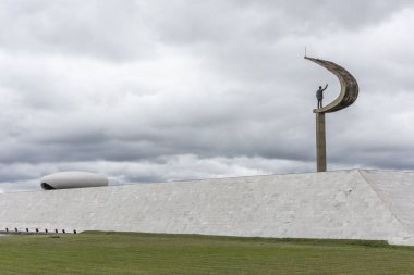 Bulutlu gökyüzü, Brasilia, Federal bölge, Brezilya'nın başkenti şehir JK anıt heykeli