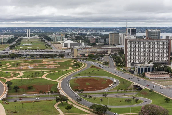 Widok Wieży Telewizyjnej Burle Marx Ogrody Okrągłe Ulic Centrum Brasilia — Zdjęcie stockowe