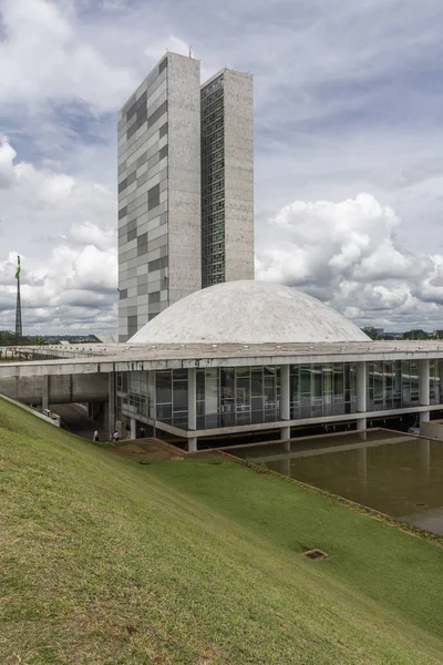全国国会大厦与二个塔在中央巴西利亚 联邦区 首都巴西 — 图库照片