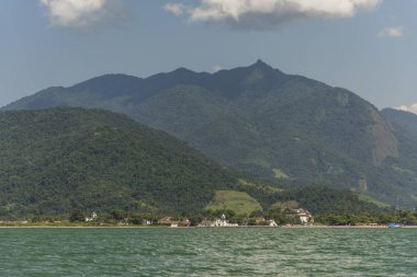Güzel tropikal yağmur ormanları, yatay, dağlar ve okyanus yakın Paraty, Costa Verde bölgesi Güney Rio de Janeiro, Brezilya için