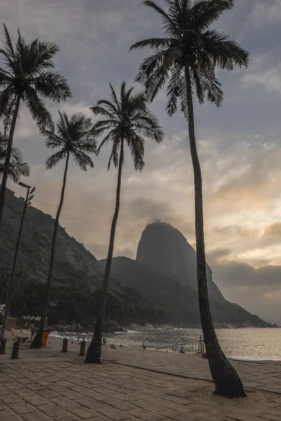 Güzel Manzara Alacakaranlık Işığı Praia Vermelha Sugar Loaf Dağı Atlantik — Stok fotoğraf