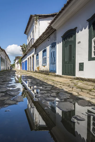 Edificios Coloniales Con Reflexión Sobre Piscinas Agua Histórica Ciudad Paraty —  Fotos de Stock