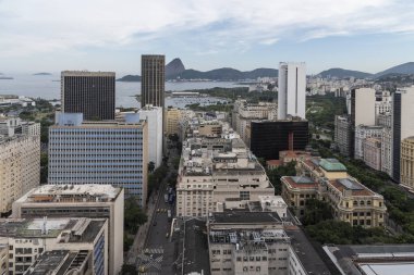 Bina downtown Sugar Loaf Dağı arkasında, Rio de Janeiro, Brezilya ile güzel manzara