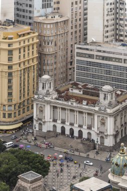 Tarihi bina şehir merkezinde yukarıda Cinelandia meydanında, Rio de Janeiro, Brezilya da görüleceği güzel manzara