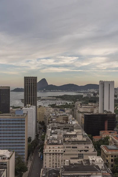 Bellissimo Paesaggio Edifici Centro Con Sugar Loaf Mountain Sul Retro — Foto Stock