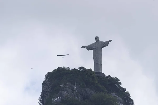 Hangen Zweefvliegtuig Vliegt Christus Verlosser Standbeeld Cristo Redentor Top Van — Stockfoto