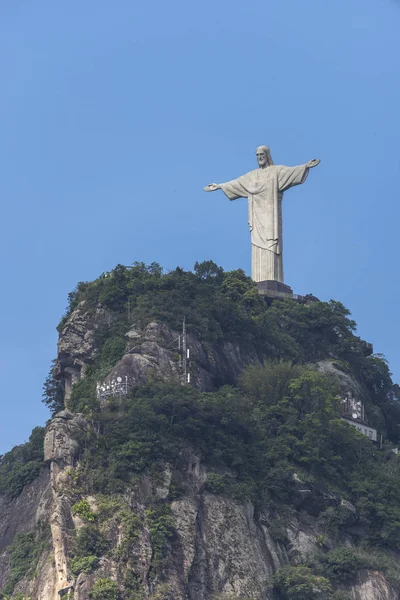 コルコバードのキリスト像 クリスト Redentor コルコバード山 モロ行うコルコバード と背中 ジャネイロ ブラジルで青い空の上に — ストック写真