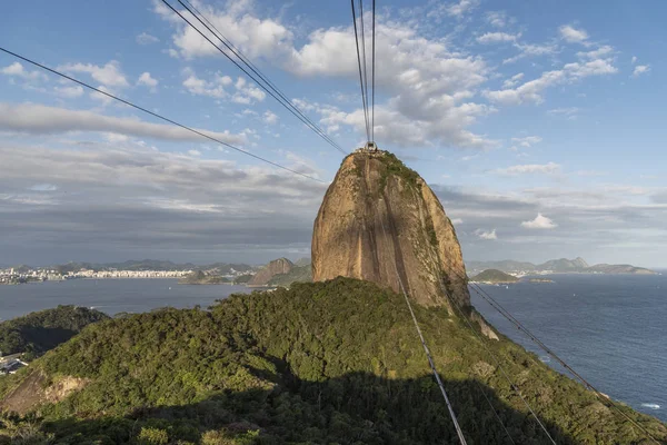 Tekintettel a Sugar Loaf Mountain, Rio de Janeiro, Brazília — Stock Fotó