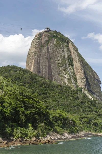 Vista a la montaña Pan de Azúcar, Río de Janeiro, Brasil — Foto de Stock