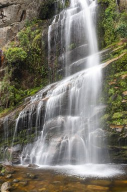 Rio de Janeiro, Brezilya 'da güzel bir şelale.