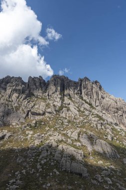 Itatiaia Park, Rio de kayalık dağların Güzel manzara 