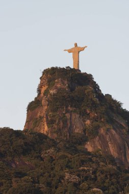 Atlantik Yağmur Ormanları Corcova tepesinde Kurtarıcı İsa Heykeli