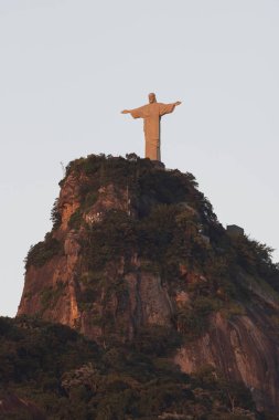 Atlantik Yağmur Ormanları Corcova tepesinde Kurtarıcı İsa Heykeli