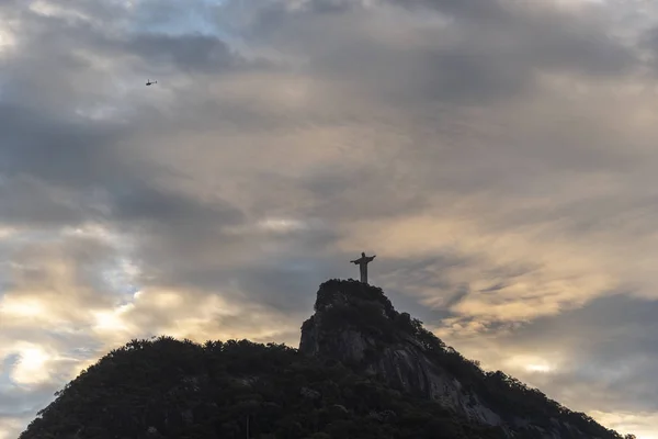 Pomnik Chrystusa Odkupiciela nad górą Corcovado, Rio de Janei — Zdjęcie stockowe