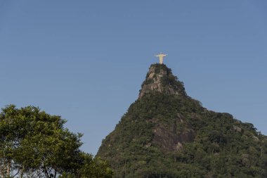 Yeşil Cor üzerinde Kurtarıcı Heykeli Mesih'in güzel manzara