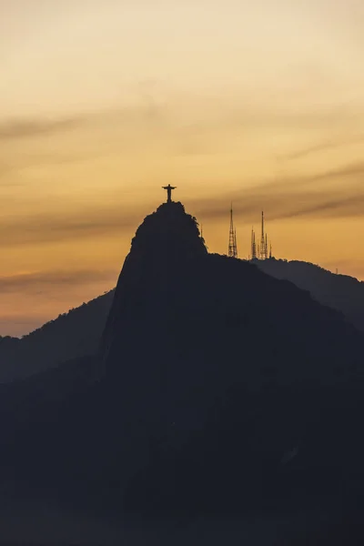 Landschaft von Christus dem Erlöser und Corcovado-Berg in Rio d — Stockfoto