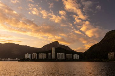 Urca okyanus kıyısına güzel manzara
