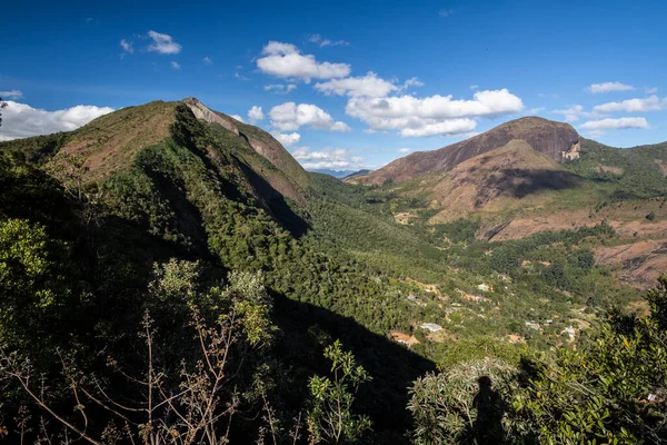 Bela Vista Das Montanhas Verdes Floresta Tropical Perto Rio Janeiro — Fotografia de Stock