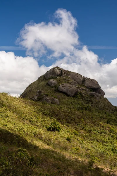 Bela Vista Das Montanhas Verdes Floresta Tropical Perto Rio Janeiro — Fotografia de Stock