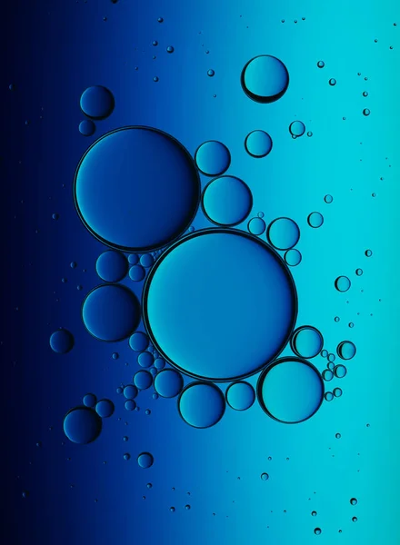 Olaj buborék elszigetelt fehér Background, Vértes kollagén vizes emulzió. Illusztráció. Gold szérum cseppek. — Stock Fotó