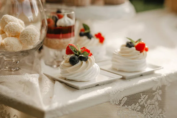 Смачний Весільний Прийом Цукерки Бар Десертний Стіл Городі — стокове фото