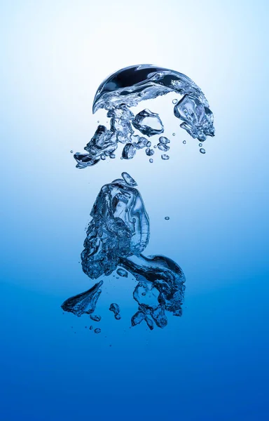 Aufsteigende Malerische Unterwasserblasen Auf Weißblauem Hintergrund — Stockfoto