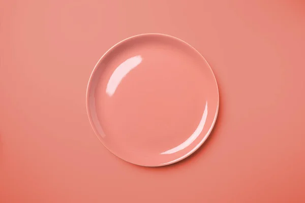 Old Rose Pastel Colored Plate Same Colored Background Pop Art — Stok Foto