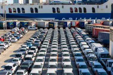 Otomobil nakliye ve ihracat için hazır 