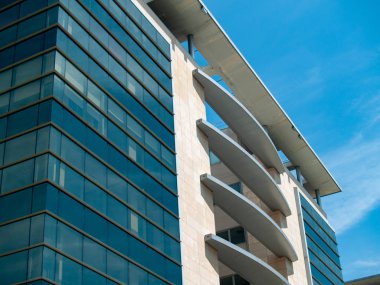 Cam iş kurma, modern mimari