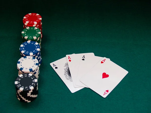 Vier Azen Van Een Dek Van Poker Poker Chips Van — Stockfoto