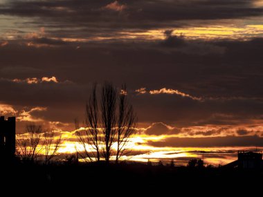 günbatımı alanında Cabeza de Diego Gomez, Salamanca, İspanya