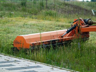 Salamanca, İspanya alanında çalışan Çiftçi traktör