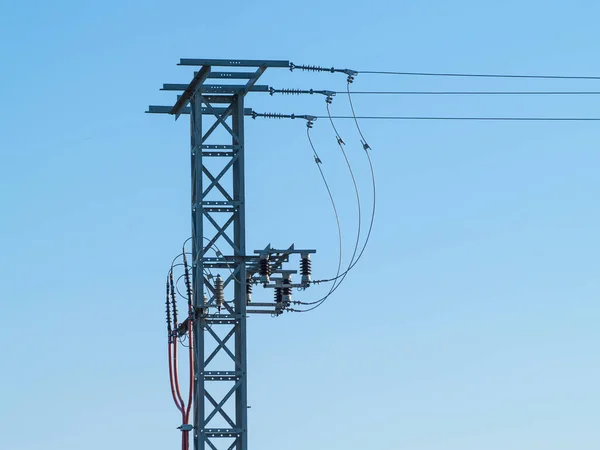 Torre Electricidad Con Fondo Cielo Azul — Foto de Stock