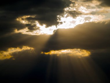 gökyüzünde fırtınalı bulutlar. Doğa