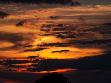 parlak güzel gün batımı. Doğal arka plan