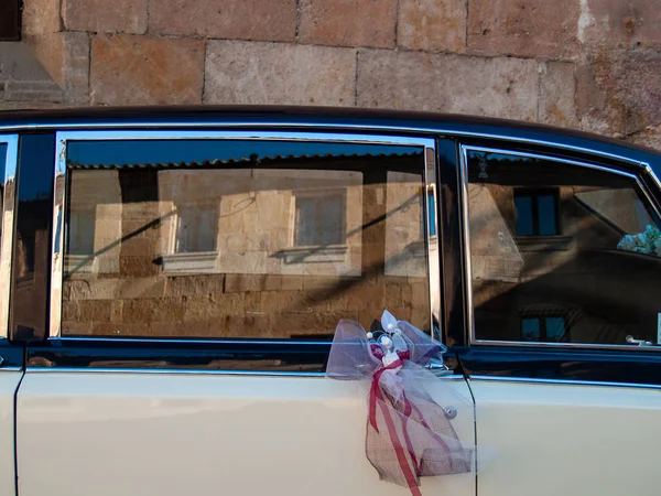 Boda Coche Decorado Para Vacaciones — Foto de Stock