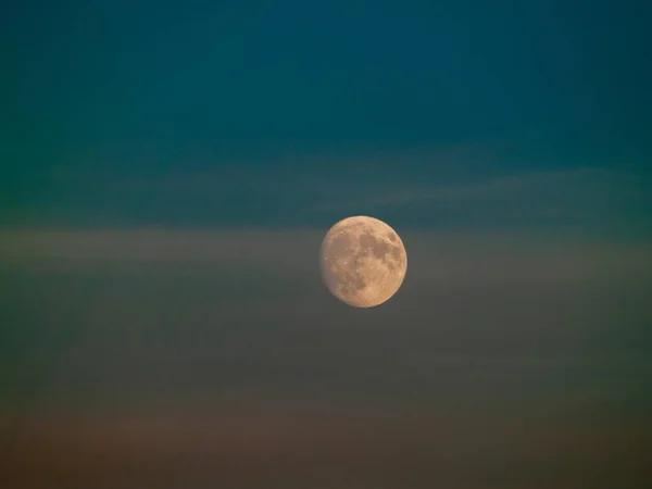 Luna Llena Cielo Azul España — Foto de Stock