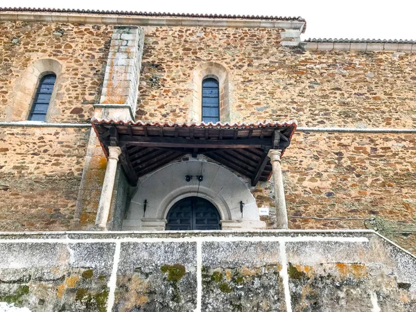 İspanya'da eski boğa güreşi. Mimari