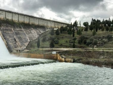 Aldeadavila Barajı Uluslararası douro doğal park. Arribes del duero, Salamanca, İspanya. 