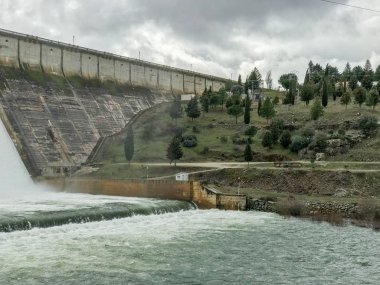 Aldeadavila Barajı Uluslararası douro doğal park. Arribes del duero, Salamanca, İspanya. 