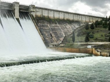 Aldeadavila Barajı Uluslararası douro doğal park. Arribes del duero, Salamanca, İspanya. 