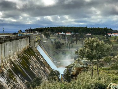 Aldeadavila Barajı Uluslararası douro doğal park. Arribes del duero, Salamanca, İspanya. 