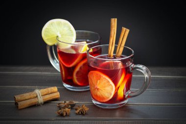 Noel tebrik için mulled şarap ile natürmort