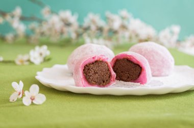 Japon mochi 'sinin pirinç hamurundan hazırlanması