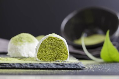 Japon mochi 'sinin pirinç hamurundan hazırlanması